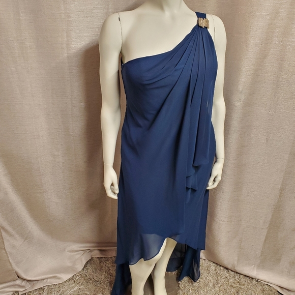 Navy One-Shoulder Chiffon Gown - Picture 6 of 7